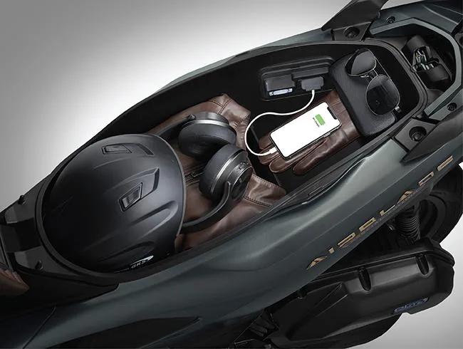 AIRBLADE 125cc/ 160cc (Ra mắt Tháng 05/2022)